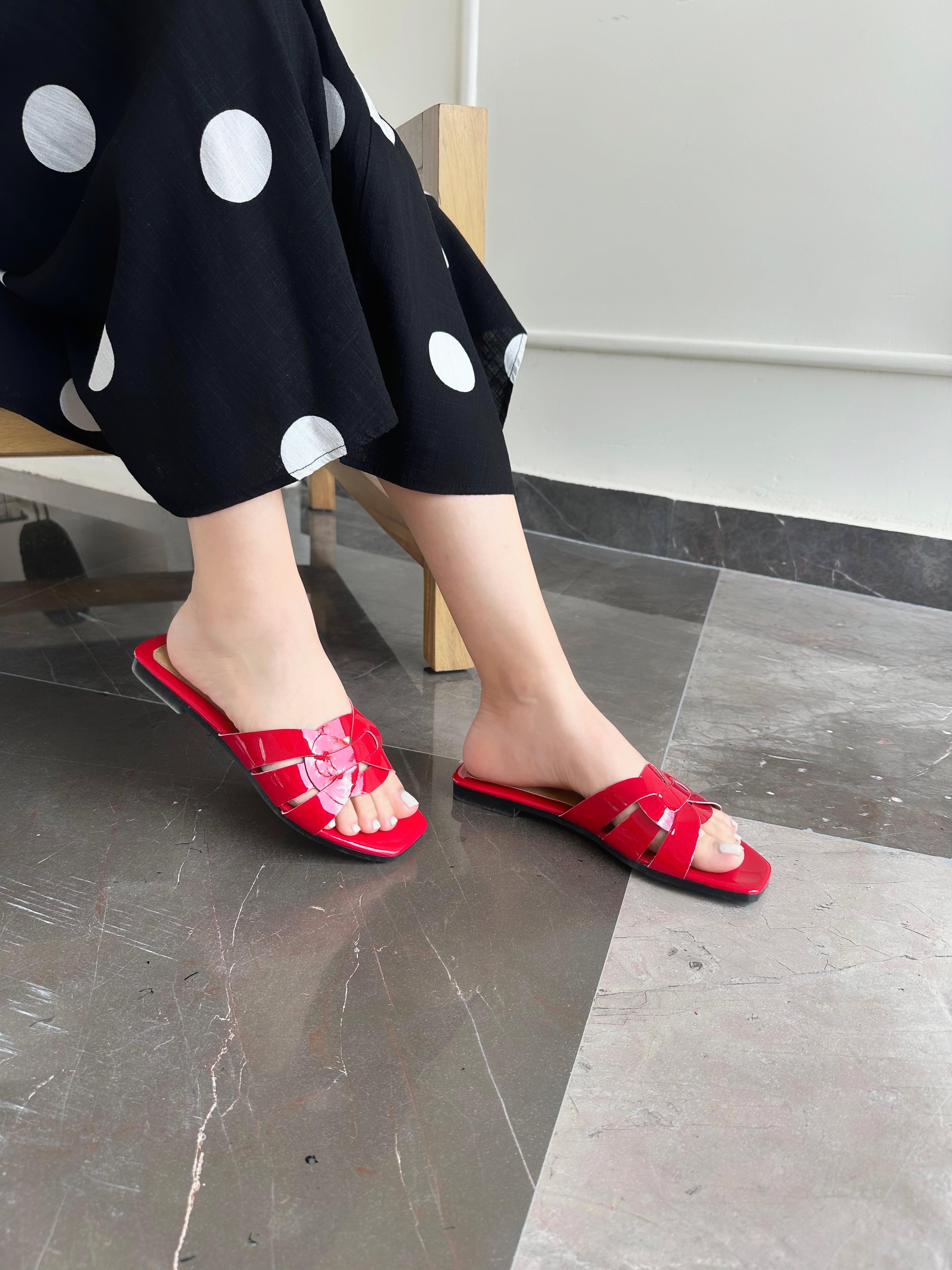 Sandalia Roja Charol